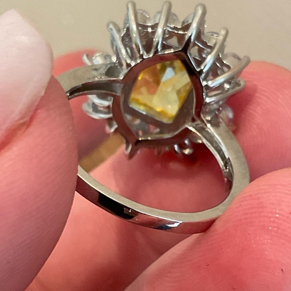 New Flower Shape 925 Silver Plated Beautiful Glamorous Geometric Ring - Picture 7 of 8